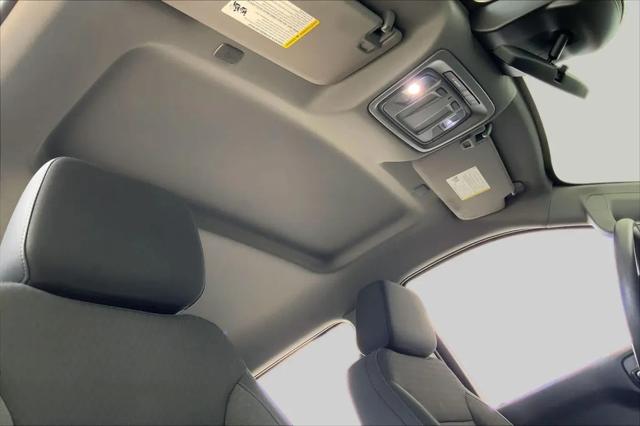 2022 Chevrolet Silverado 1500 4WD Crew Cab Short Bed Custom