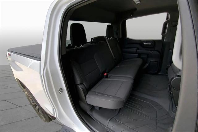 2022 Chevrolet Silverado 1500 4WD Crew Cab Short Bed Custom