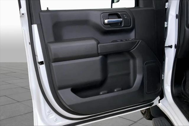 2022 Chevrolet Silverado 1500 4WD Crew Cab Short Bed Custom