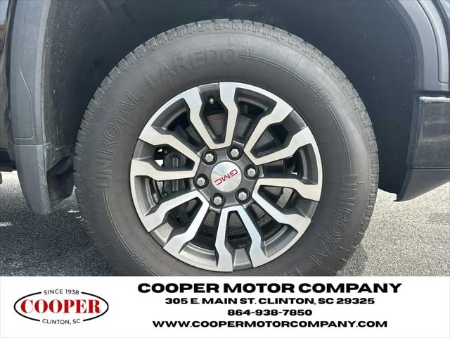 2022 GMC Sierra 1500 Limited 4WD Crew Cab Short Box AT4