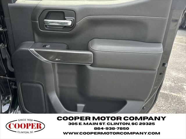 2022 GMC Sierra 1500 Limited 4WD Crew Cab Short Box AT4