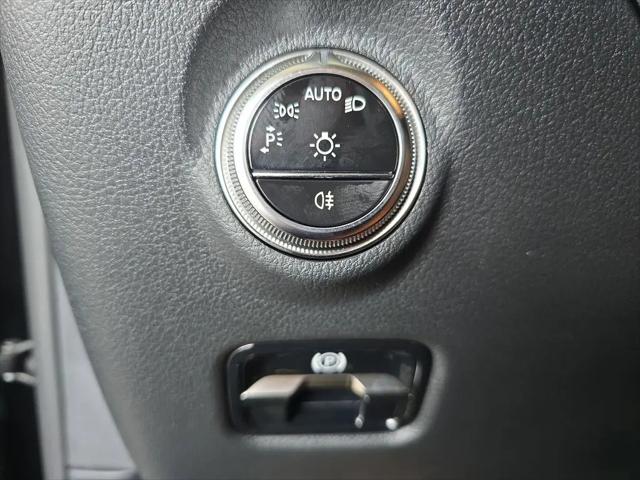 2026 Mercedes-Benz C-CLASS C 300 C 300