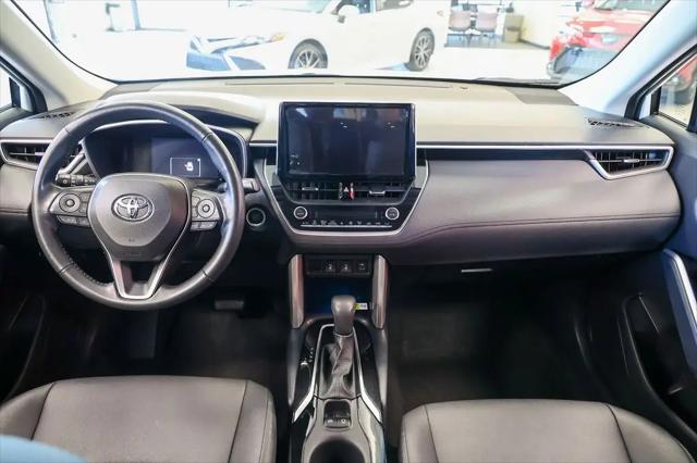 2023 Toyota Corolla Cross XLE