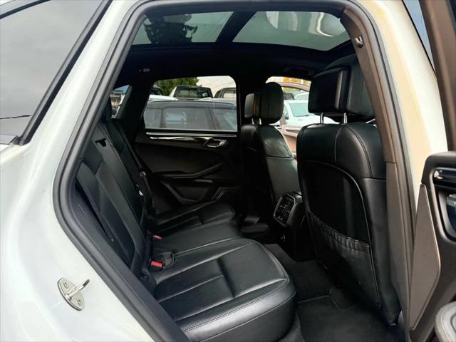 2015 Porsche Macan S