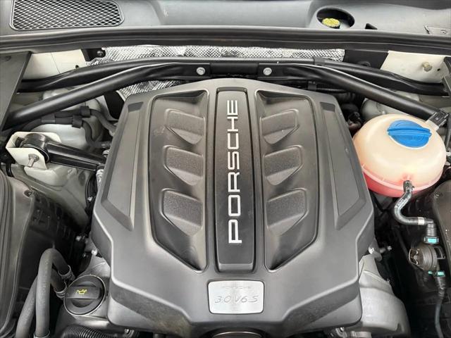 2015 Porsche Macan S