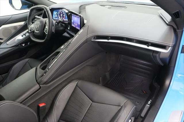 2022 Chevrolet Corvette Stingray RWD Convertible 2LT