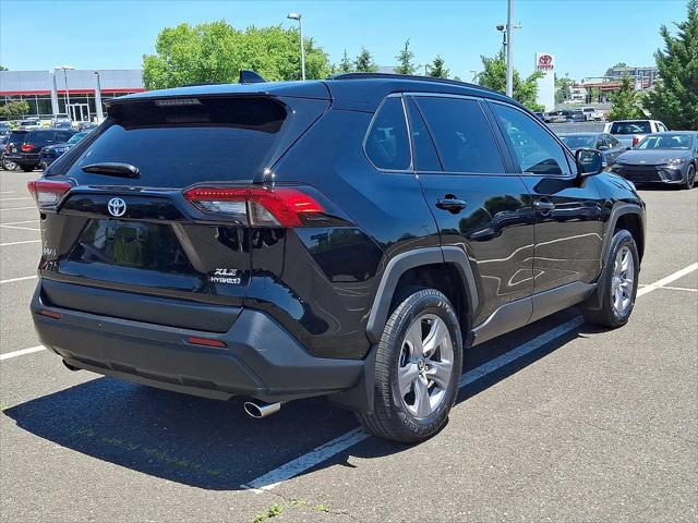 2024 Toyota RAV4 Hybrid XLE