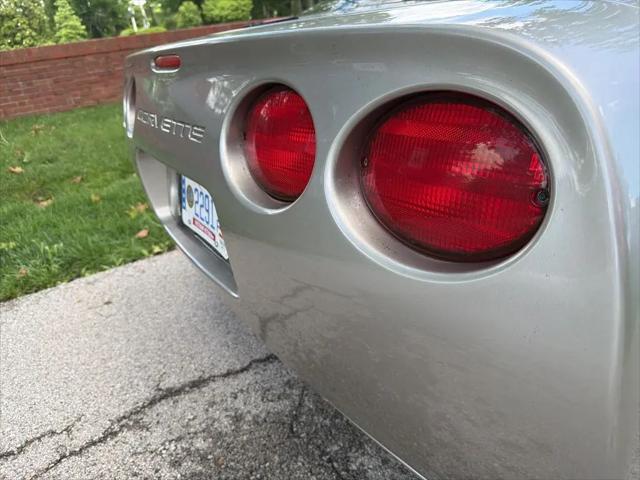 2000 Chevrolet Corvette Base