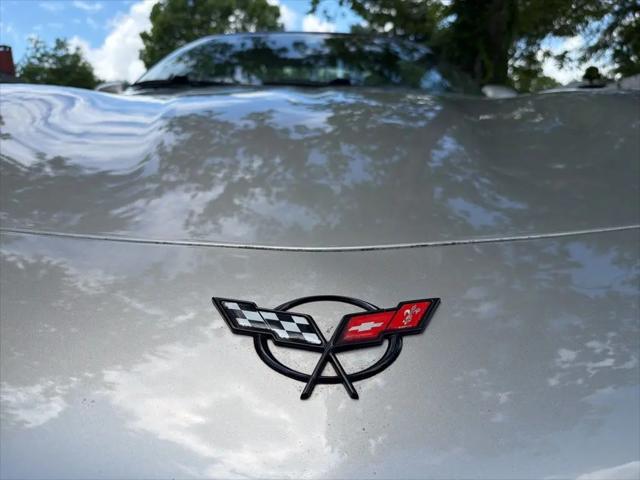 2000 Chevrolet Corvette Base