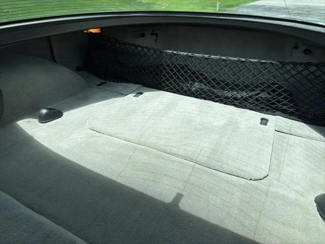 2000 Chevrolet Corvette Base