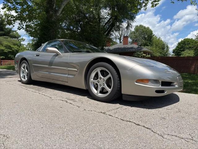 2000 Chevrolet Corvette Base
