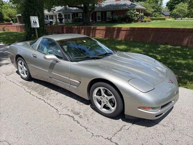 2000 Chevrolet Corvette Base