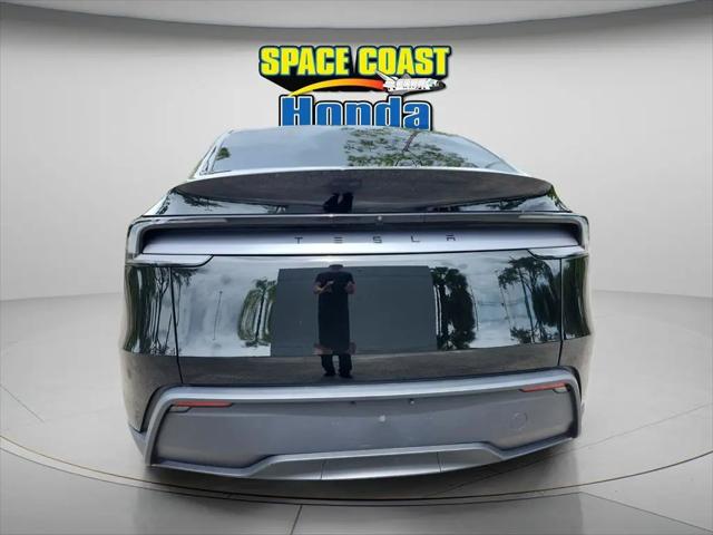 2026 Tesla Model Y Premium Rear-Wheel Drive