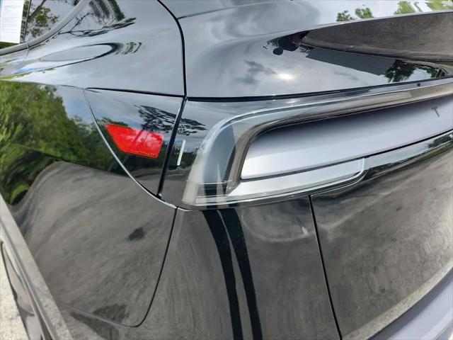 2026 Tesla Model Y Premium Rear-Wheel Drive