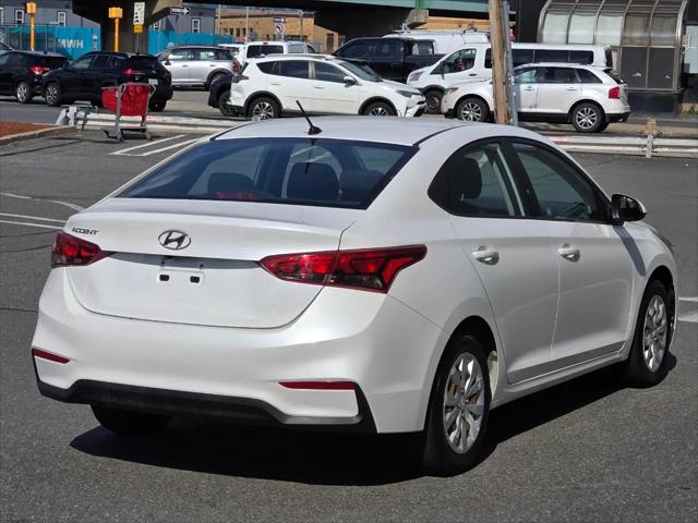 2019 Hyundai Accent SE