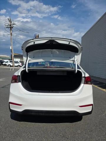 2019 Hyundai Accent SE