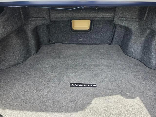 2013 Toyota Avalon XLE Premium