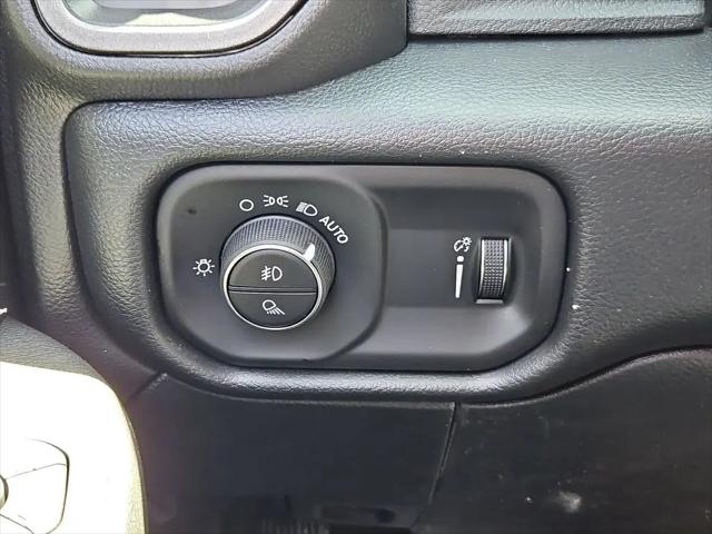 2026 Ram 2500 Black Express Crew Cab 4x4 64 Box