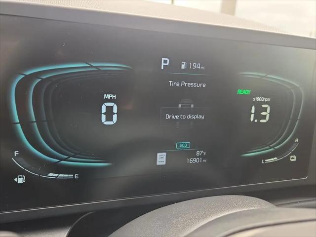 2025 Kia Niro LX