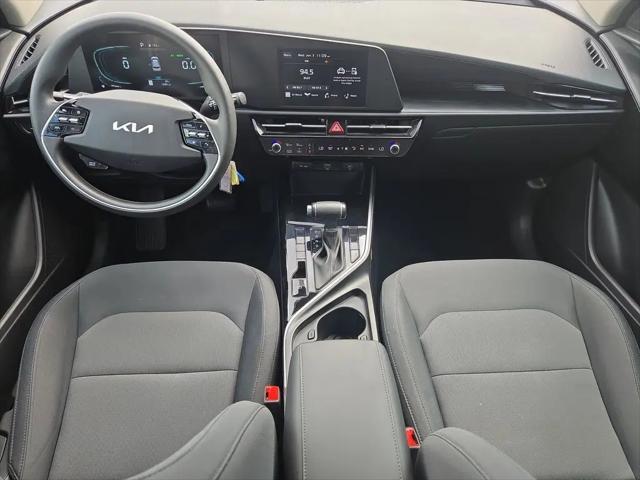 2025 Kia Niro LX