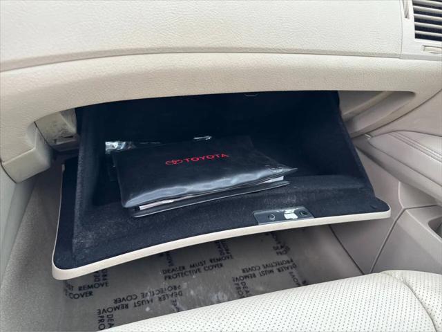 2011 Toyota Avalon Base