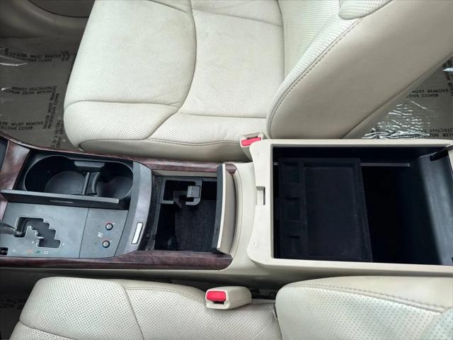 2011 Toyota Avalon Base