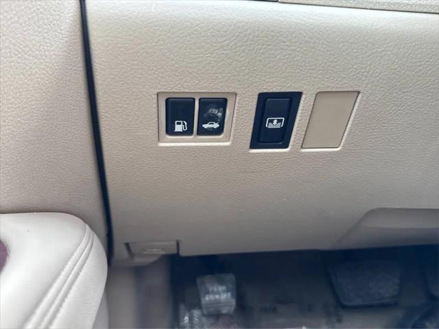 2011 Toyota Avalon Base