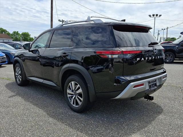 2025 Nissan Pathfinder SL 4WD
