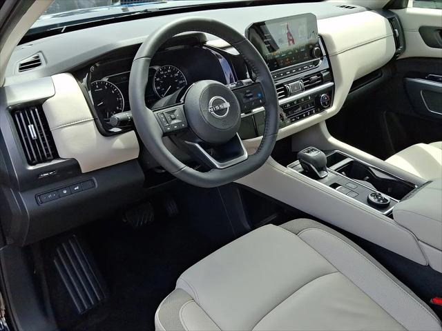 2025 Nissan Pathfinder SL 4WD