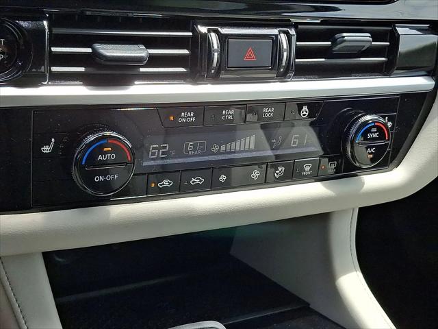 2025 Nissan Pathfinder SL 4WD