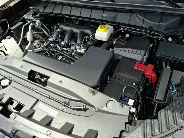 2025 Nissan Pathfinder SL 4WD