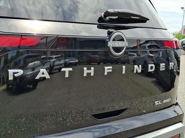2025 Nissan Pathfinder SL 4WD