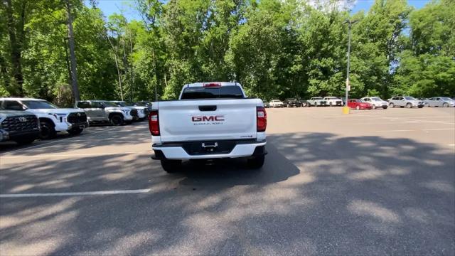 2024 GMC Canyon 4WD AT4