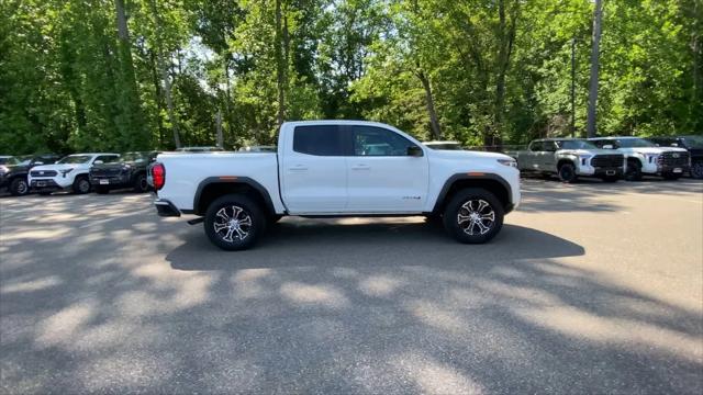 2024 GMC Canyon 4WD AT4