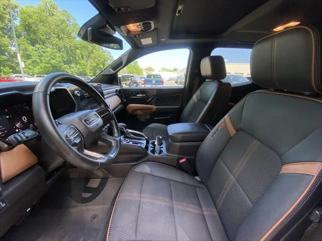 2024 GMC Canyon 4WD AT4
