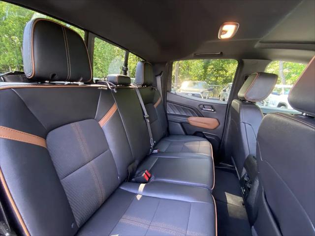 2024 GMC Canyon 4WD AT4