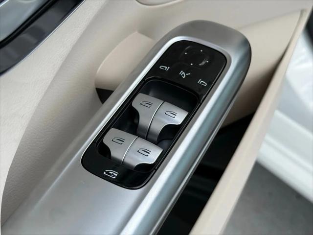 2026 Mercedes-Benz C-CLASS C 300 C 300