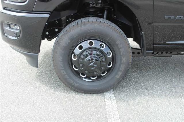 2026 Ram 3500 Big Horn Crew Cab 4x4 8' Box