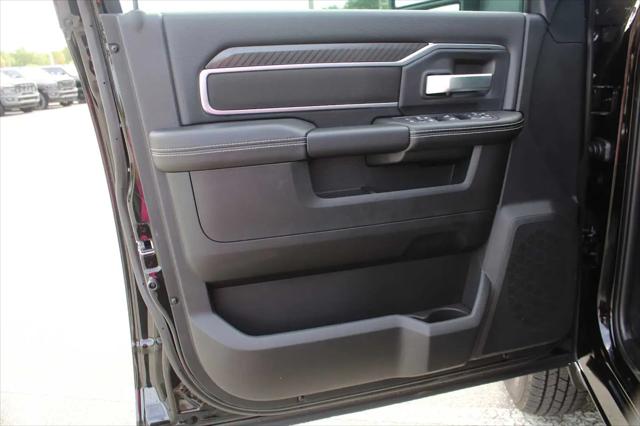 2026 Ram 3500 Big Horn Crew Cab 4x4 8' Box
