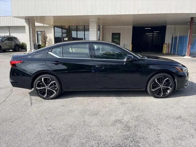 2025 Nissan Altima SR FWD
