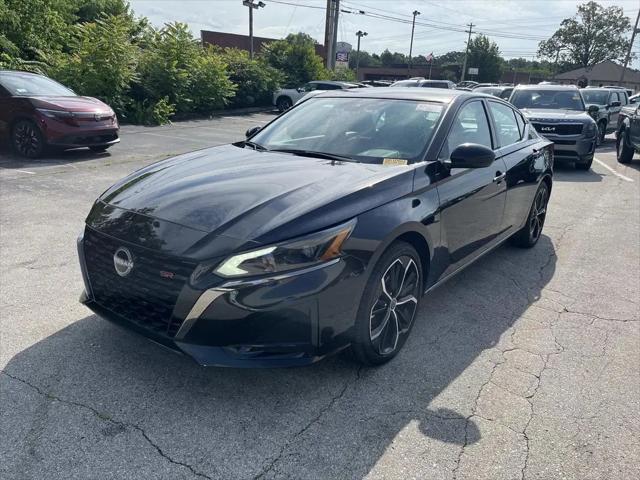 2025 Nissan Altima SR FWD