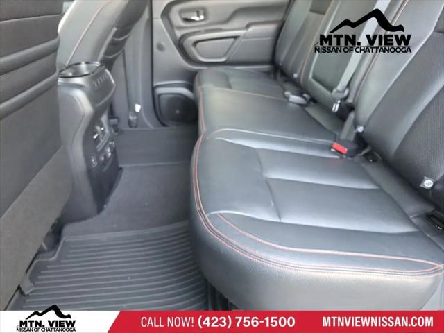 2021 Nissan Titan Crew Cab PRO-4X 4x4
