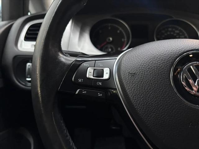 2015 Volkswagen Golf TDI S 4-Door
