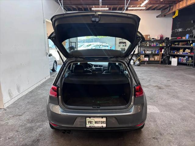 2015 Volkswagen Golf TDI S 4-Door