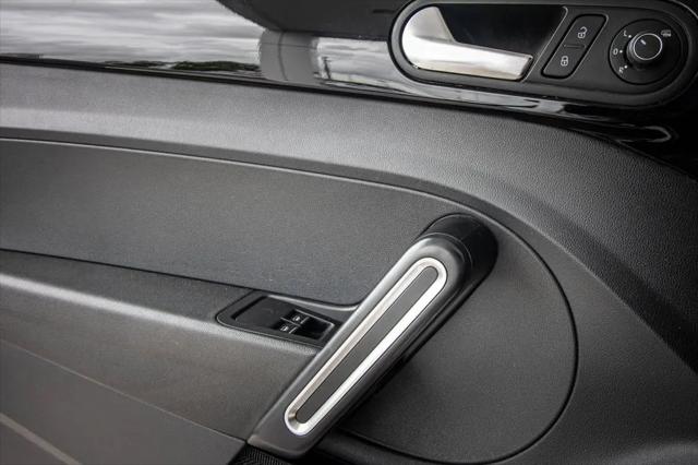 2019 Volkswagen Beetle 2.0T SE