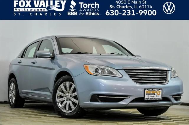 2013 Chrysler 200 Touring for sale in St Charles, IL
