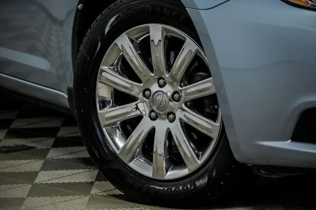 2013 Chrysler 200 Touring