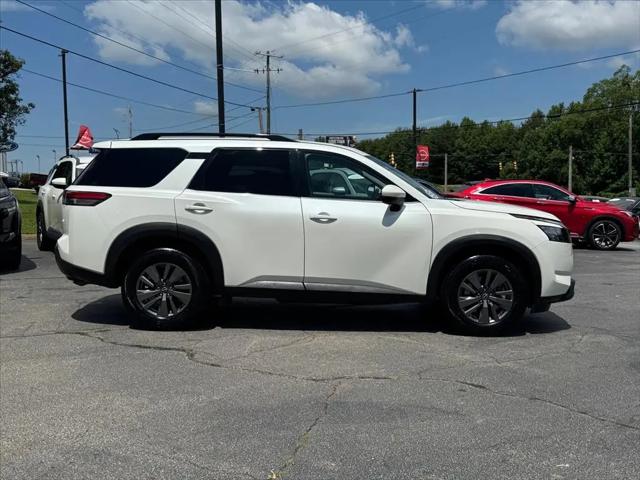 2024 Nissan Pathfinder SV FWD