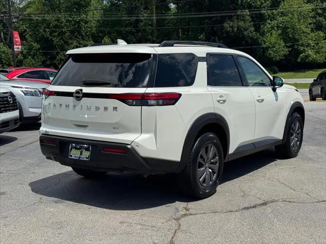 2024 Nissan Pathfinder SV FWD