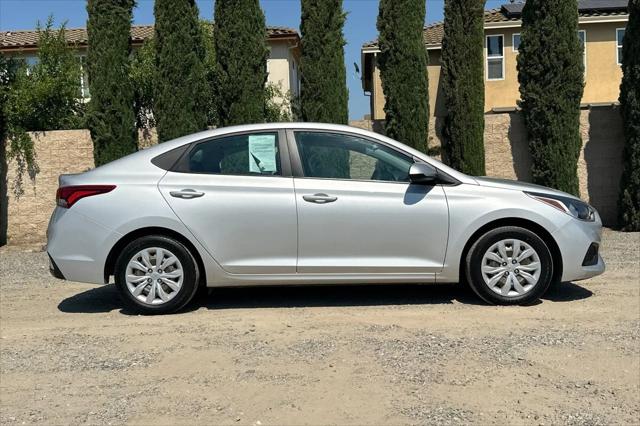 2022 Hyundai Accent SE